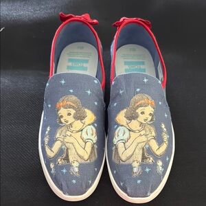 Disney x Toms Snow White Shoes NWOT